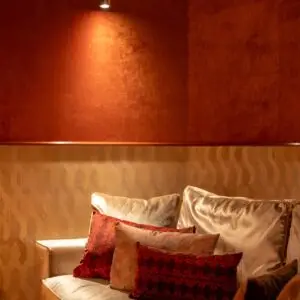 Sierkussen -Calyx Flower-